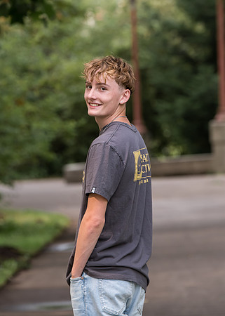 Twins HS senior 2025 gallery (194 of 252)