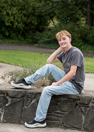 Twins HS senior 2025 gallery (130 of 252)