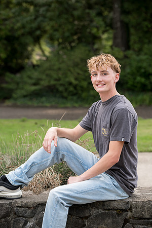 Twins HS senior 2025 gallery (125 of 252)