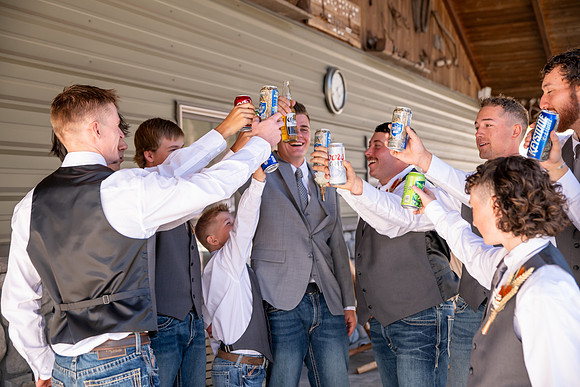 Oregon wedding photographer