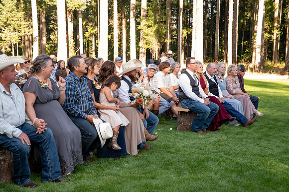 Oregon wedding photographer
