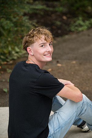 Twins HS senior 2025 gallery (89 of 252)
