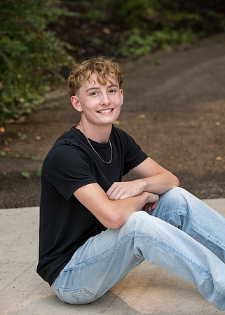 Twins HS senior 2025 gallery (76 of 252)