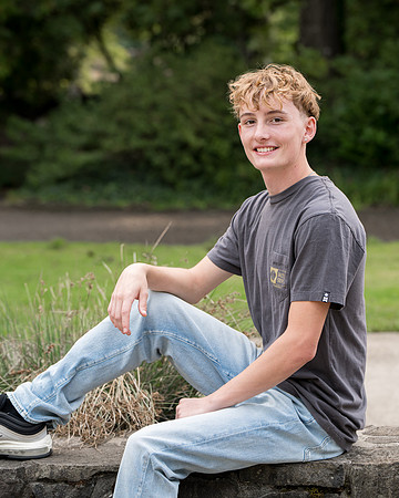 Twins HS senior 2025 gallery (126 of 252)