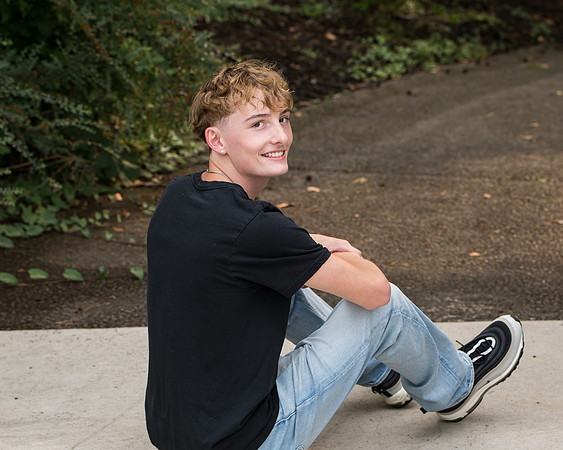 Twins HS senior 2025 gallery (87 of 252)