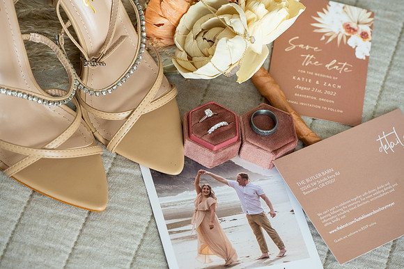Oregon wedding photographer